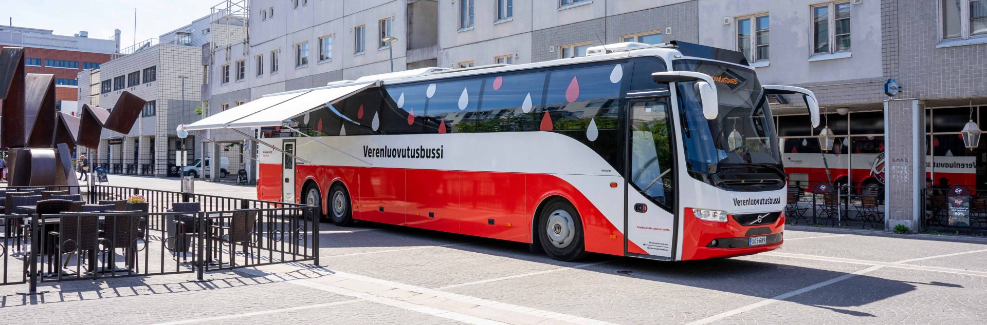 Verenluovutusbussin voi tilata työpaikalle