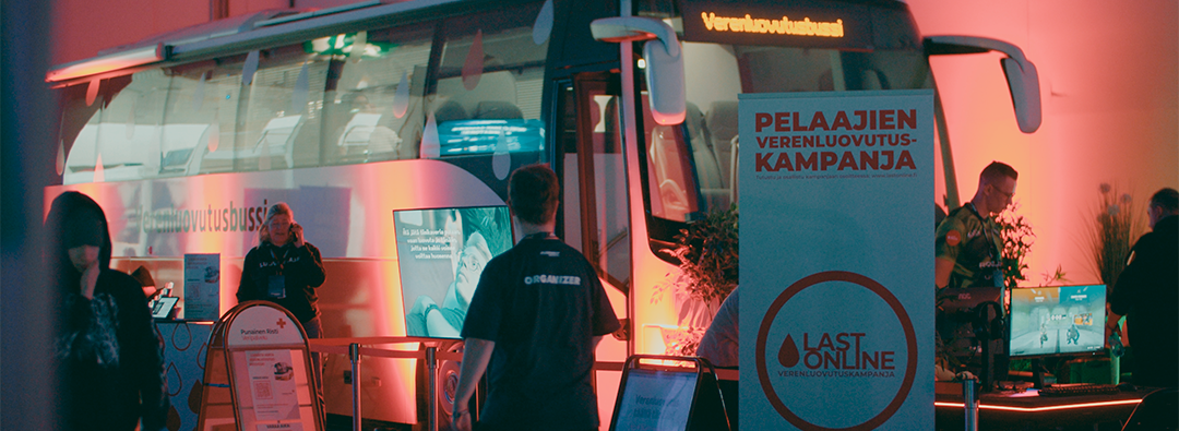 Verenluovutusbussi Assembly-tapahtumassa.