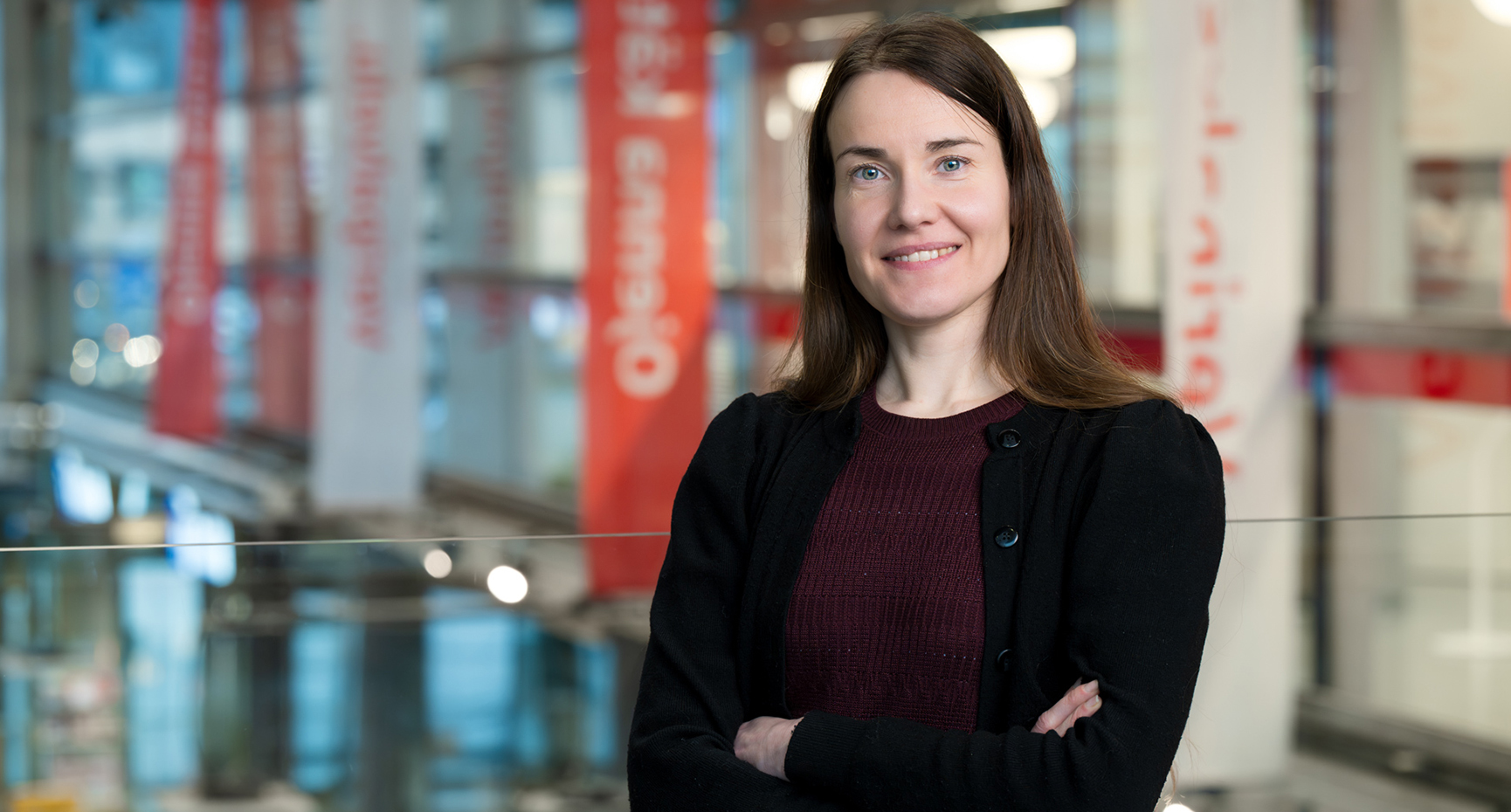 Veripalvelun lääkäri Tuulia Palukka kuvattuna Sanomatalossa.